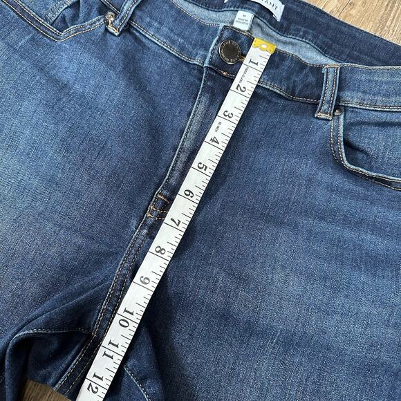 Lane Bryant Sz 16 Mid Rise Bermuda Flex Magic Waistband Jean Denim Shorts 34x10 - Picture 4 of 7